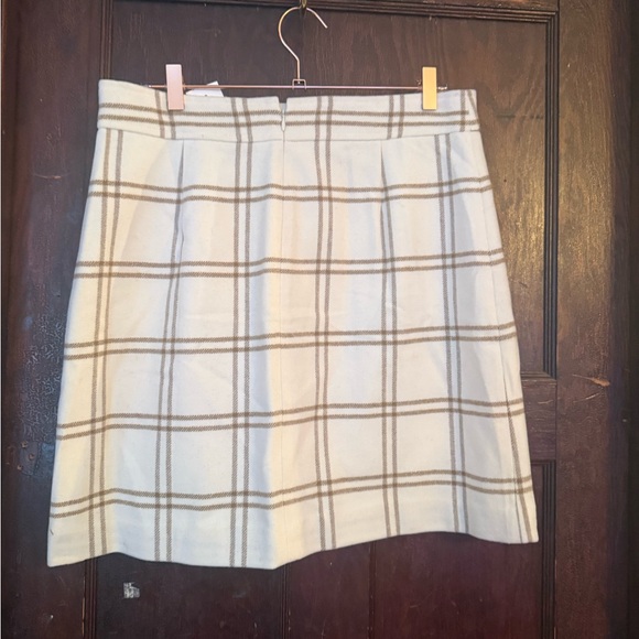 JCrew Factory Plaid Cream and Tan Women's Skirt - Picture 3 of 3
